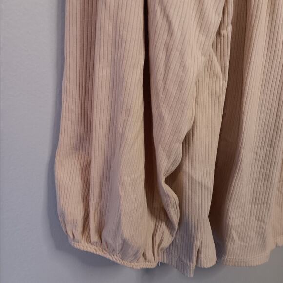 NWT Torrid 3X Smoke Gray Ribbed Lace Trimmed Front Tie Top Blouse - Picture 4 of 7